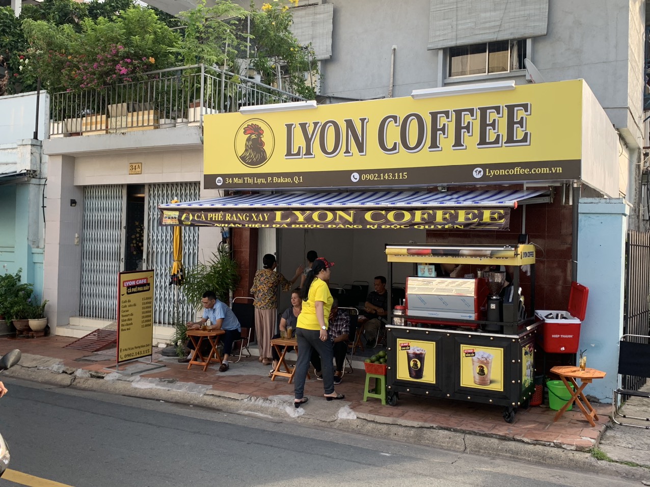 Nhượng quyền Lyon Coffee