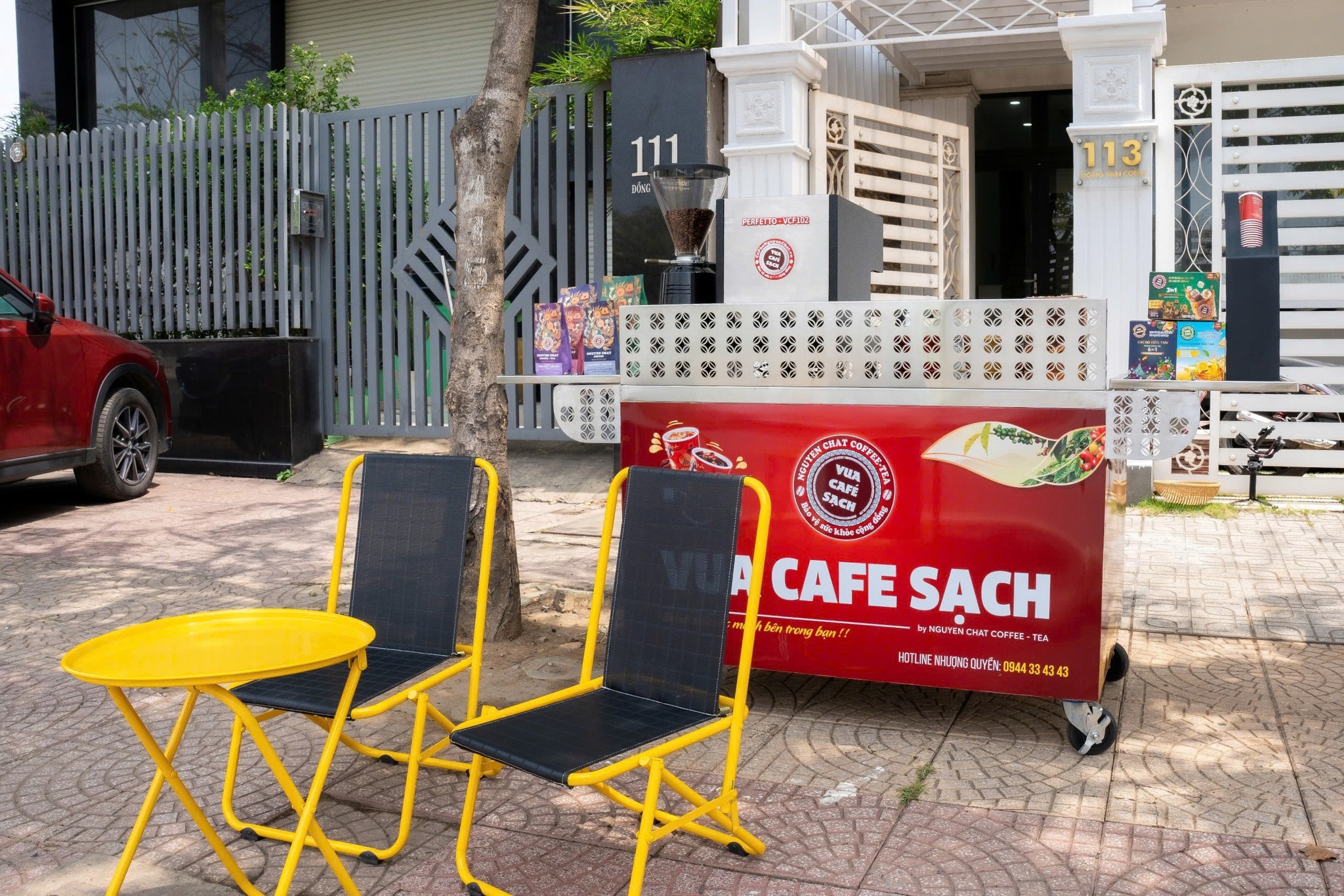 Nhượng quyền xe cafe pha máy Vua Cafe Sạch 