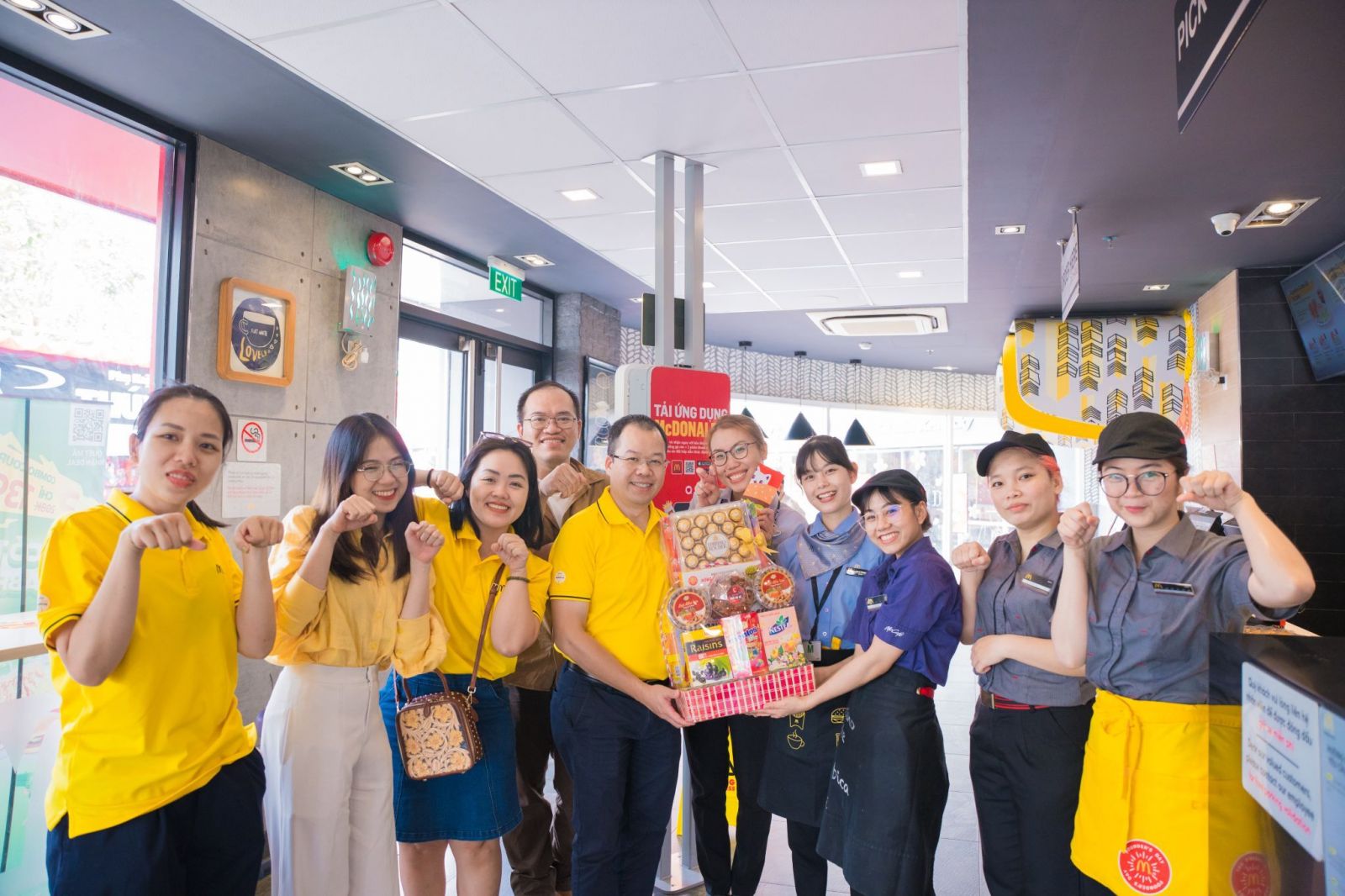 chiến lược Marketing của McDonald's tại Việt Nam con người