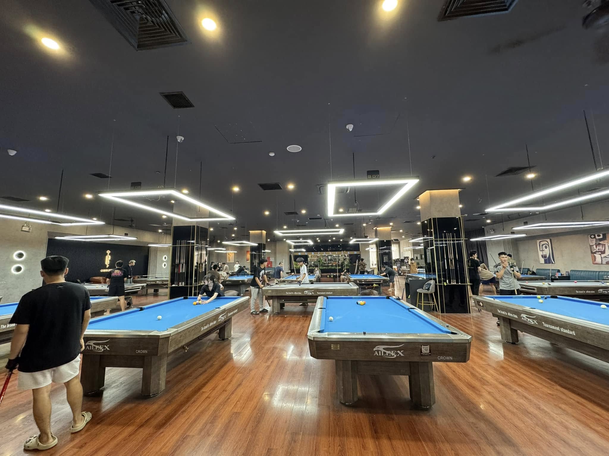 Gu Billiards